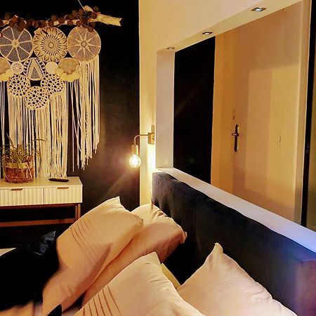 Le 4 Feuilles En.Camargue Otel Bernis Dış mekan fotoğraf