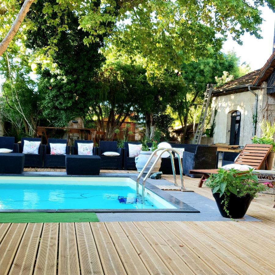 Le 4 Feuilles En.Camargue Otel Bernis Dış mekan fotoğraf